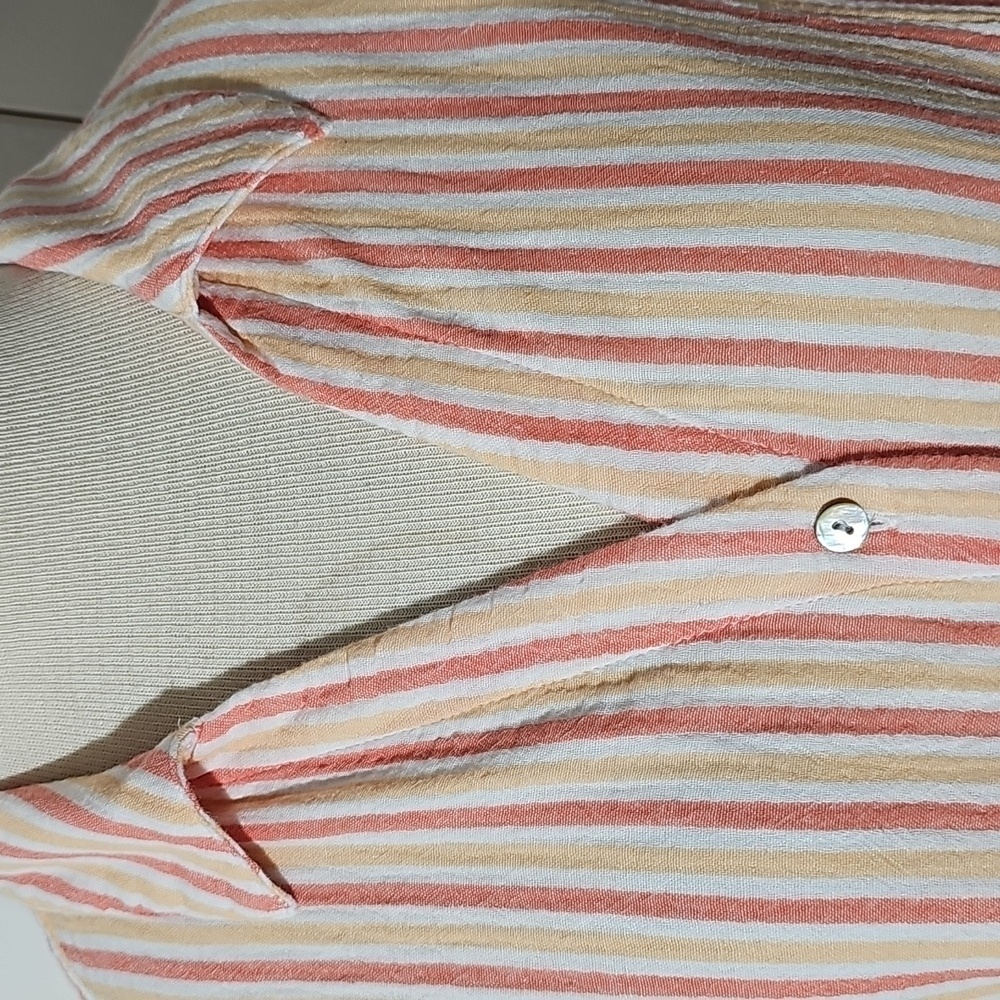 Soft Surroundings Button Down Shirt Long Sleeves. Pearl Buttons Med. Peach/white - Picture 2 of 11